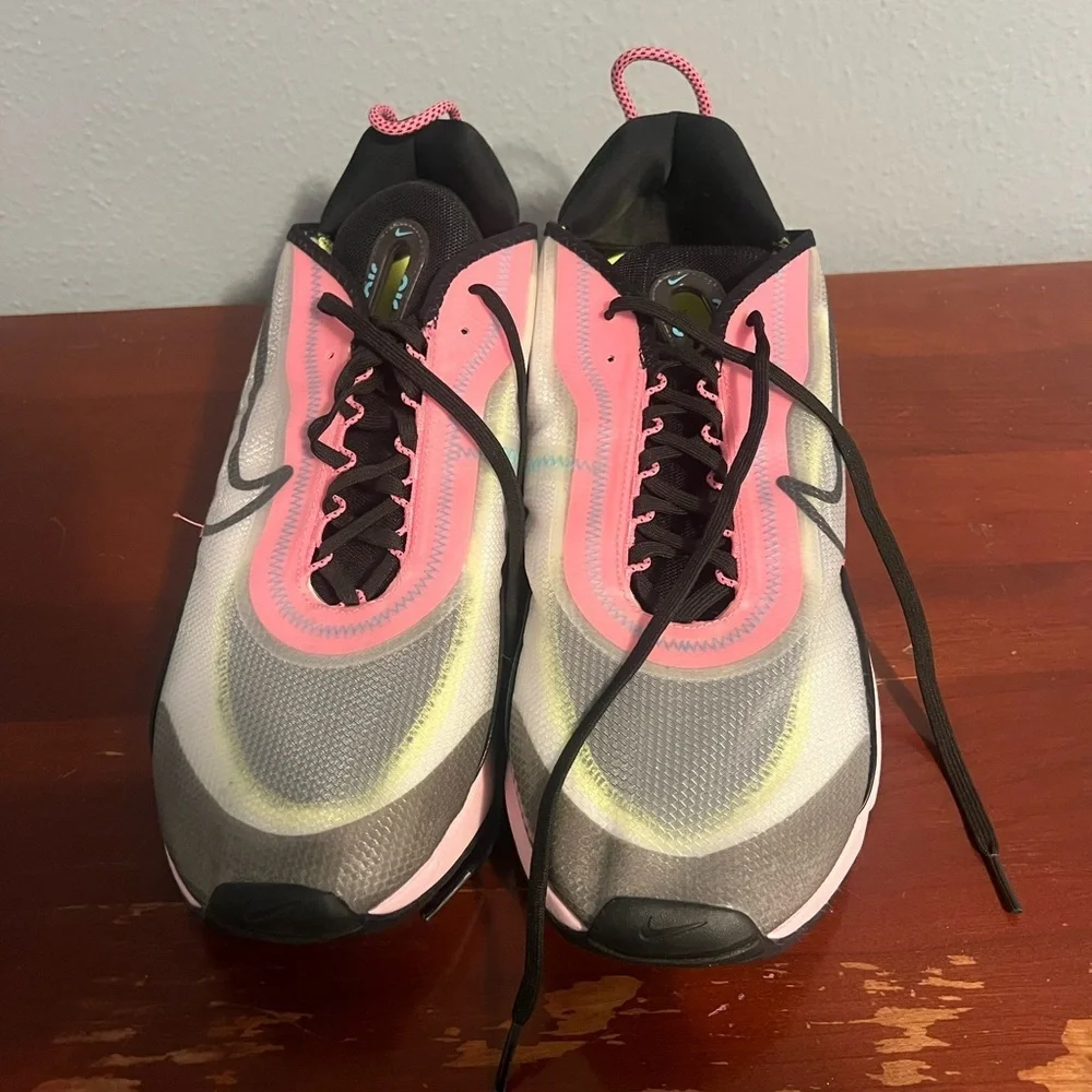 Nike Air Max Pink and Black Athletic Shoes 2090